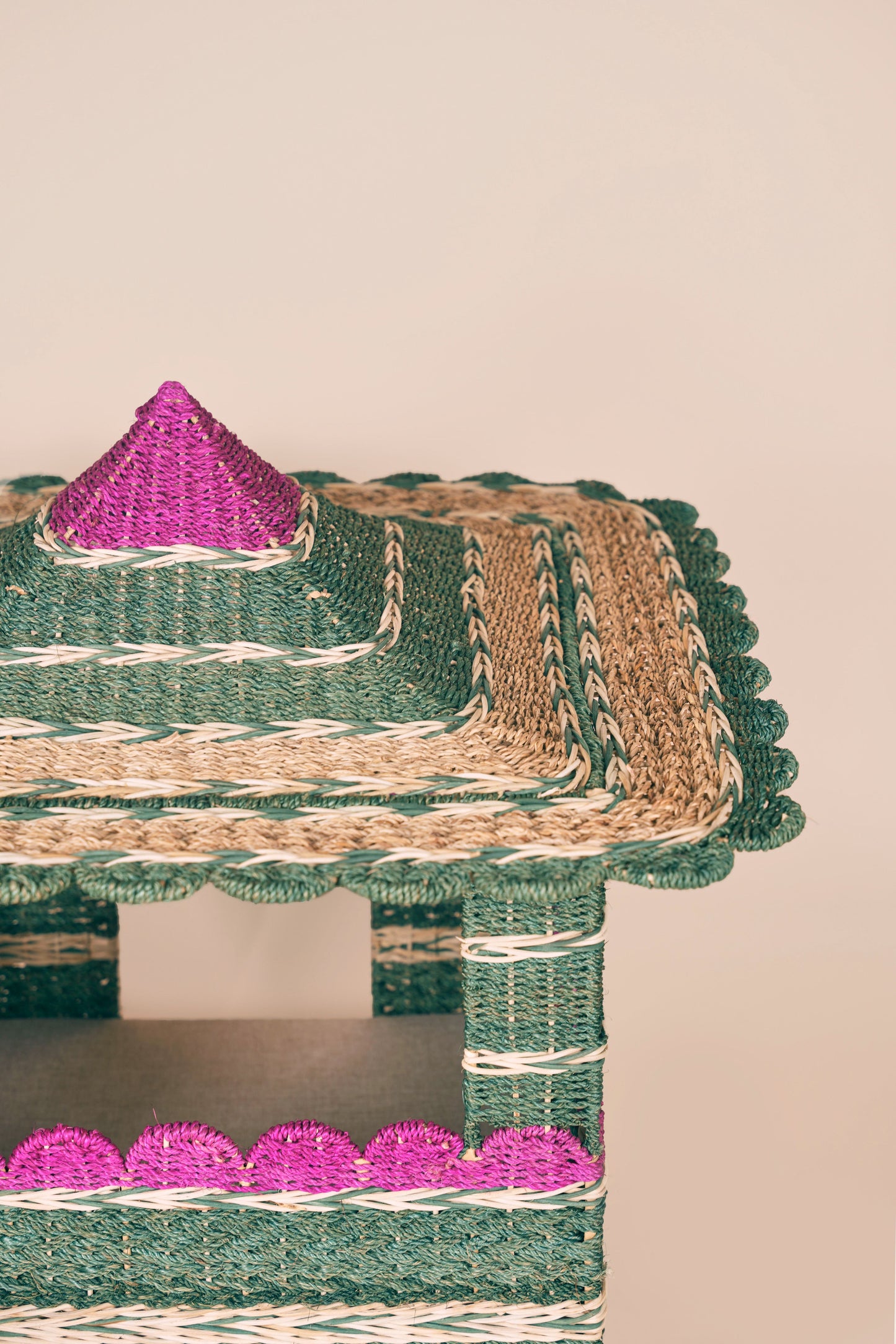 Abaca Pet Hut (Reserved for Alfie)